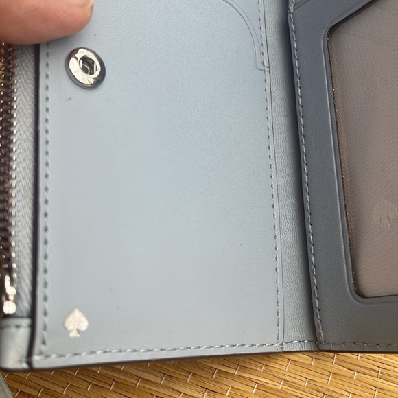 Kate Spade folded wallet - Picture 4 of 10